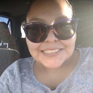 Meet your Posher, Elaina